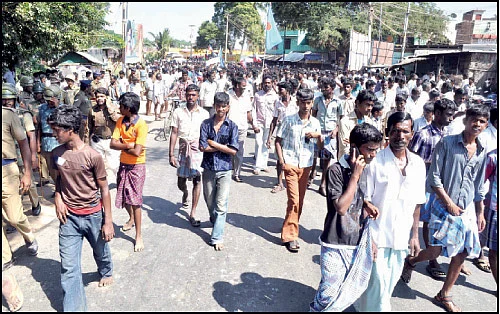 அரசாங்கம் பார்க்காமப் போனாலும், ஆண்டவன் பார்த்துக்குவான்!