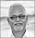 ஆண்பால் பெண்பால் அன்பால் - 11