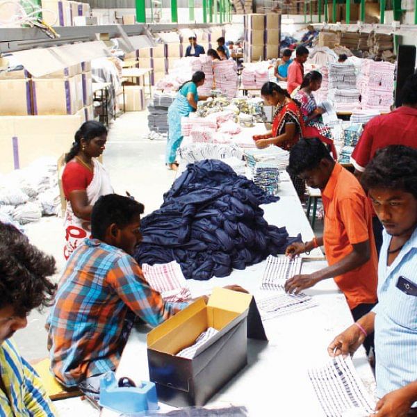 பாகிஸ்தானிடம் பறிகொடுத்த ரூ.200 கோடி ஆர்டர்! - கரூர் ஜவுளி ஏற்றுமதியாளர்களைக் கலங்க வைத்த ஜி.எஸ்.டி