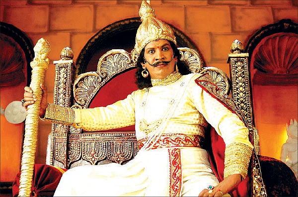 நேதாஜி... ஜான்சி ராணி... பாரதியார்!