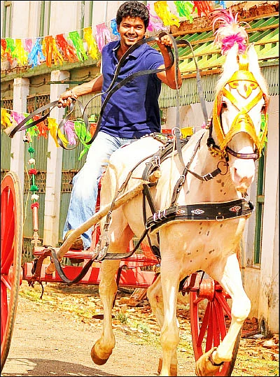 “எந்த ரூபத்திலும் எனக்கு ஆபத்து வரலாம்!” - அரசியல் பேசுகிறார் விஜய்