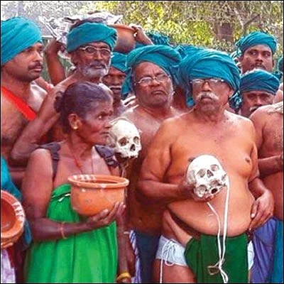 “நாங்கள் என்ன பிச்சைக்காரர்களா?” - கொந்தளிக்கும் விவசாயிகள்