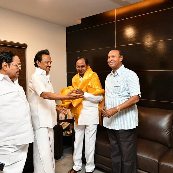 சந்திரசேகர ராவ், ஸ்டாலின்.