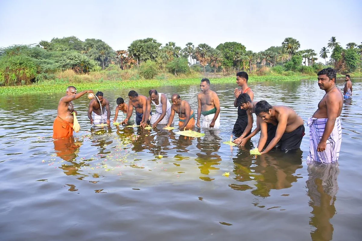 'உயிர்காக்கும் நதியான தாமிரபரணி நோய்ப்பரப்பும் நதியாக மாறிவருகிறது'- நதியை பாதுகாக்க உறுதிமொழி