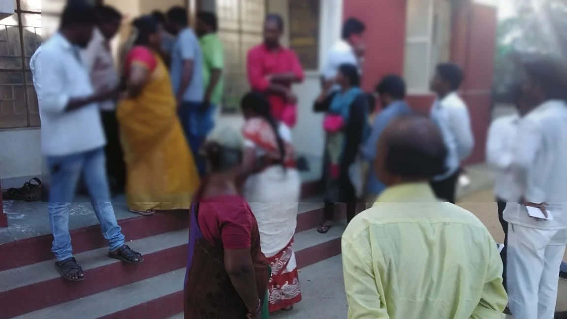 8 வருடக் காதலை ஒரே நொடியில் பிரித்த அம்மா! - சிறைக்கம்பி எண்ணும் காதலன்