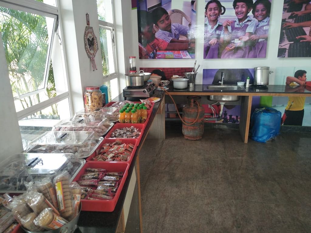 உமாவின் கேன்டீன்