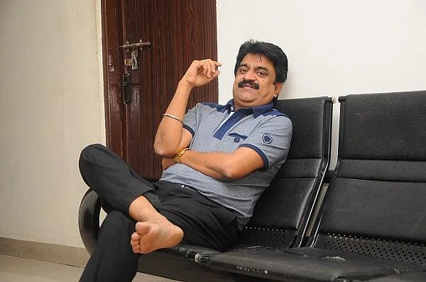 "எங்க தெருவுல குடியிருந்தவர், சூப்பர் ஸ்டாரான பிறகுதான் நடிக்கிற ஆர்வமே வந்துச்சு..!"- சின்னி ஜெயந்த் #LetsRelieveStress
