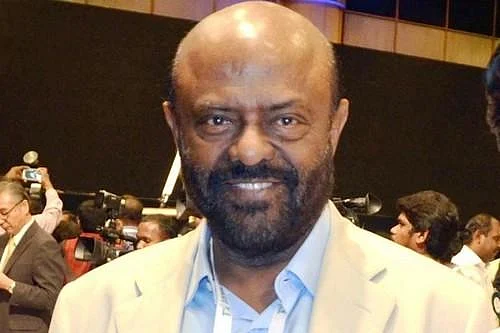 `படித்த பள்ளிக்கு ரூ.15 கோடி!' - ஷிவ் நாடார் நன்கொடையால் ஜொலிக்கும் மதுரை அரசுப் பள்ளி