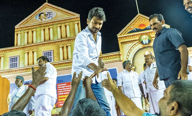 தி.மு.க 200 தொகுதிகளில் போட்டி? “கூட்டணிக் கட்சிகளுக்கு அள்ளித்தரக் கூடாது!”