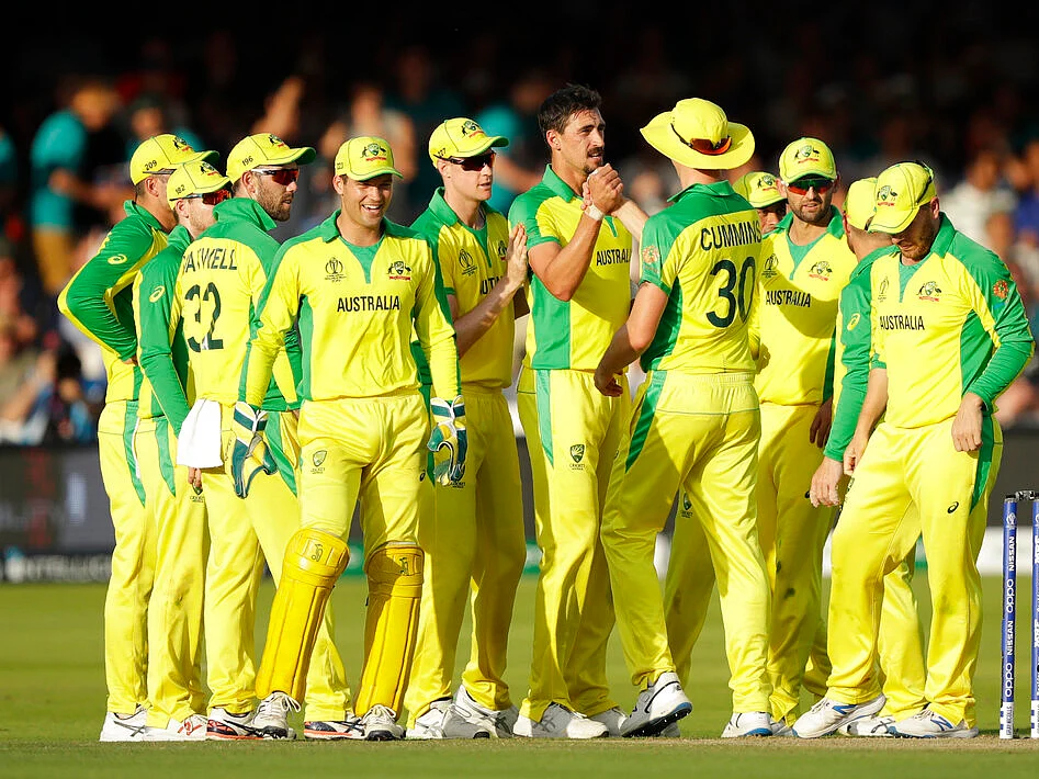 157 ரன்னுக்கு டாட் பால்கள் 172… கப் கனவுதானா நியூஸிலாந்து?! #NZvAUS
