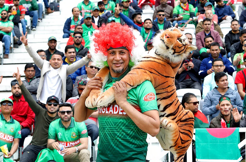 Bangladesh fans
