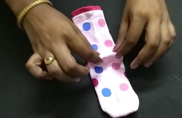 பயன்படுத்தாத சாக்ஸ் டு டெகரேட்டீவ் பொம்மைகள்... ஈஸி சாக்ஸ் கிராஃப்ட்!