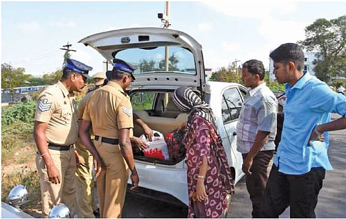 ‘கேட்காமல் தரப்படும்... கேட்டால் தரப்படாது!’ - இது சத்யபிரத சாகு ஸ்டைல்!
