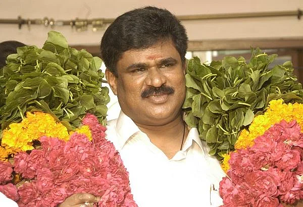 ஜெயலலிதா எடுத்த அந்த முடிவு பெரிய அவமானமா இருந்துச்சு! - மனம் திறக்கும் திருநாவுக்கரசர் #LetsRelieveStress