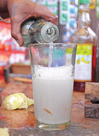 சரித்திர விலாஸ் - இன்றைய மெனு சோடா & சர்பத்