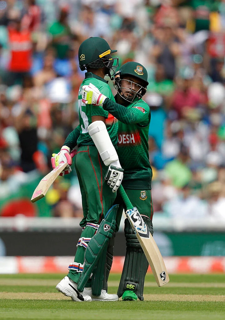 Shakib Al Hasan & Mushfiqur Rahim