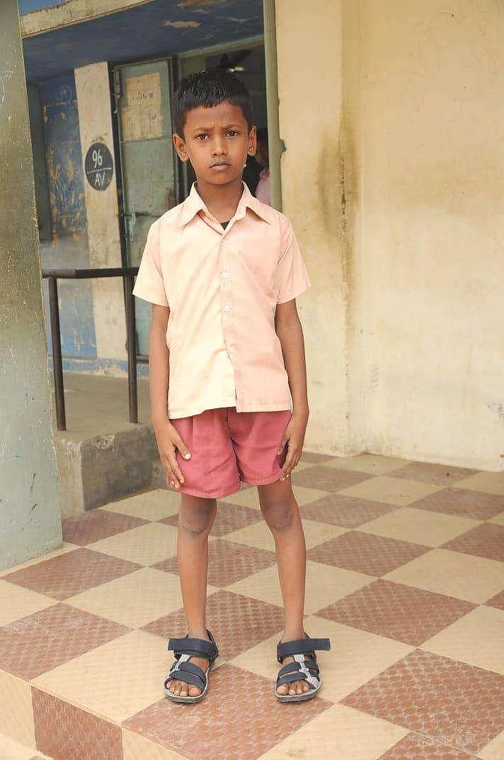 `நேர்மைக்கு கிடைத்த வெகுமதி’ - 2-ம் வகுப்பு பாடப் புத்தகத்தில் இடம் பெற்ற ஈரோடு சிறுவன்!