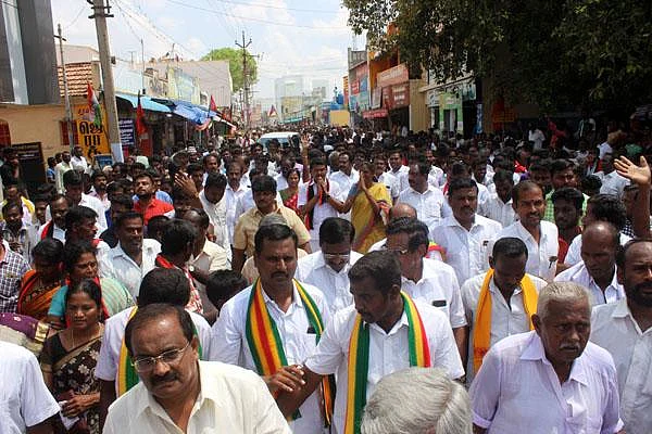 ``செந்தில் பாலாஜி எங்களை மதிப்பதே இல்லை!'' அரவக்குறிச்சியில் கூட்டணிக் கட்சியினர் புலம்பல்!