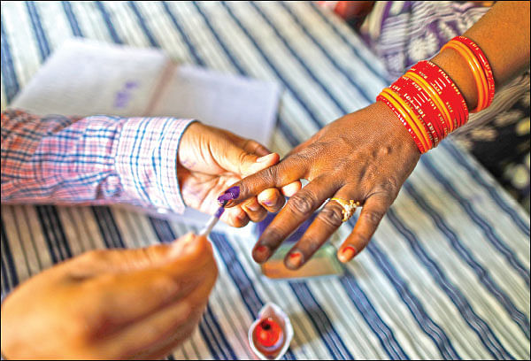 கருத்துக் கணிப்புகளா... கருத்துத் திணிப்புகளா? - குளறுபடிகளைச் சுட்டிக்காட்டும் மூத்த பத்திரிகையாளர்கள்!