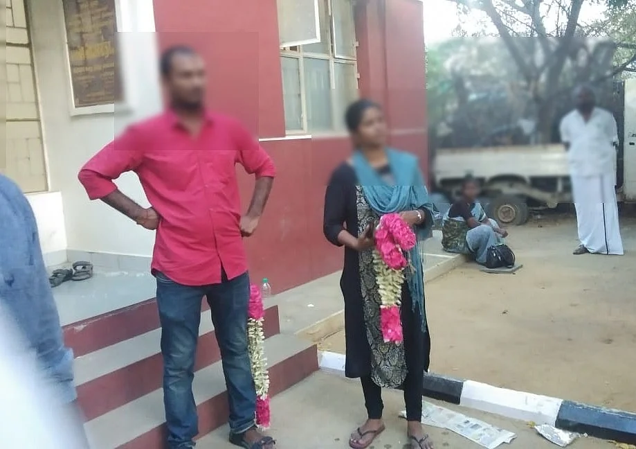 8 வருடக் காதலை ஒரே நொடியில் பிரித்த அம்மா! - சிறைக்கம்பி எண்ணும் காதலன்