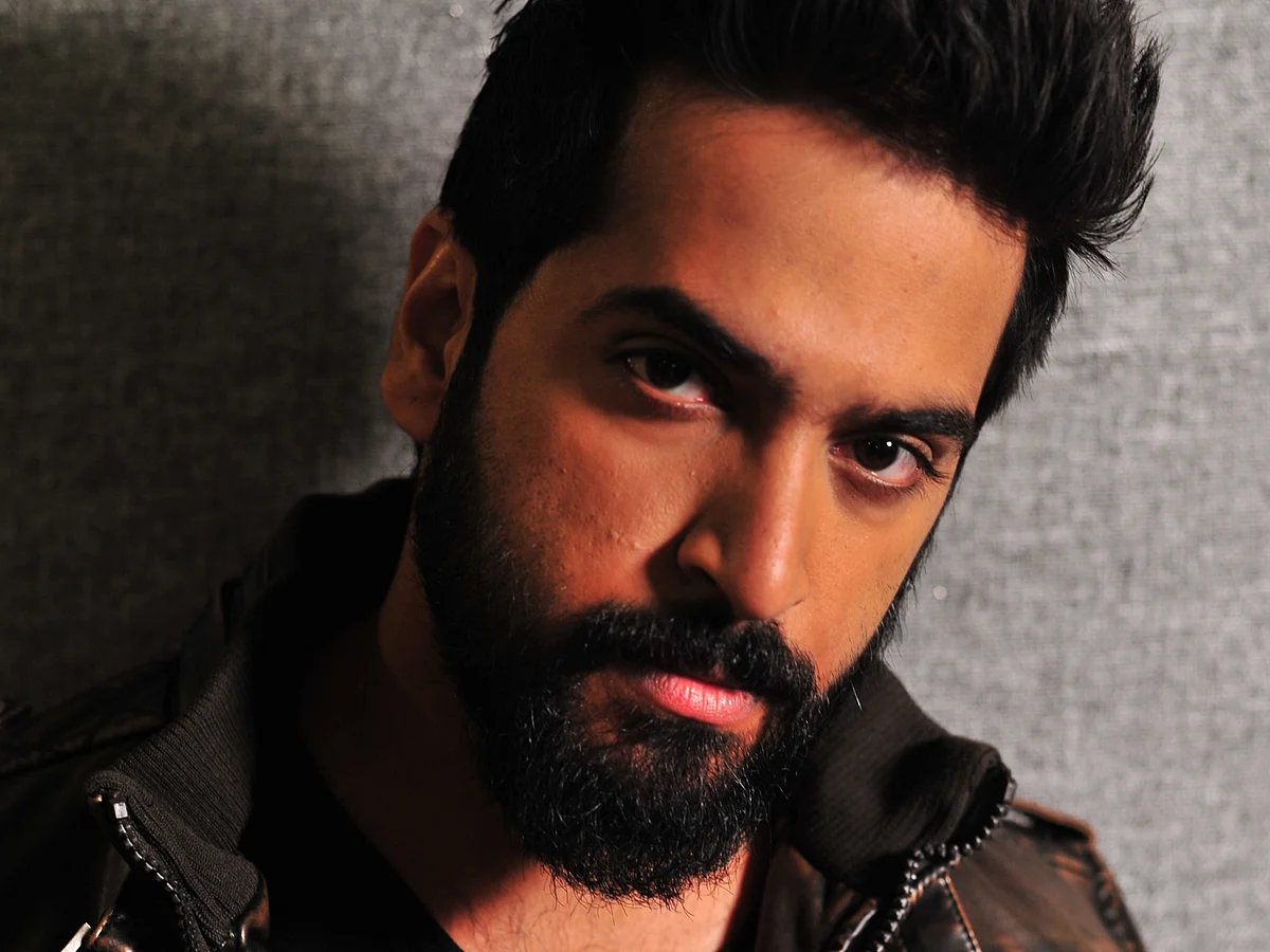 ``நானும், காயத்ரியும் பெர்சனலா பேசிக்கிறதில்லை!'' - `பேரழகி' விராட்