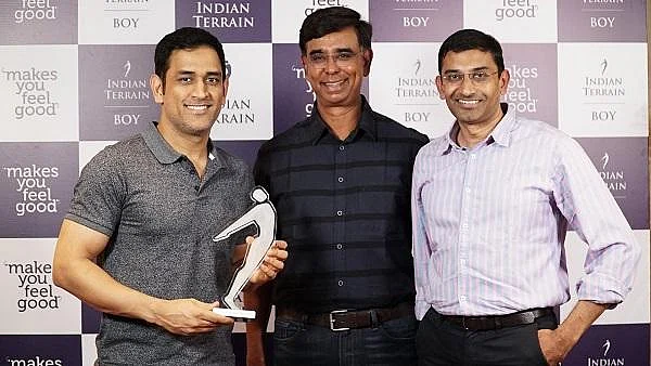 ஃபேஷன் பிராண்டு தூதராக மகேந்திர சிங் தோனி ஒப்பந்தம்!