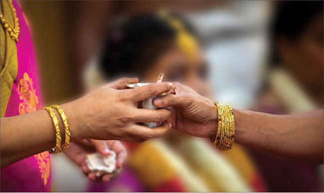 ஹெல்த்: அதிவிரைவு பருவமடைதல்! - ஏன் இந்த வேகம்?