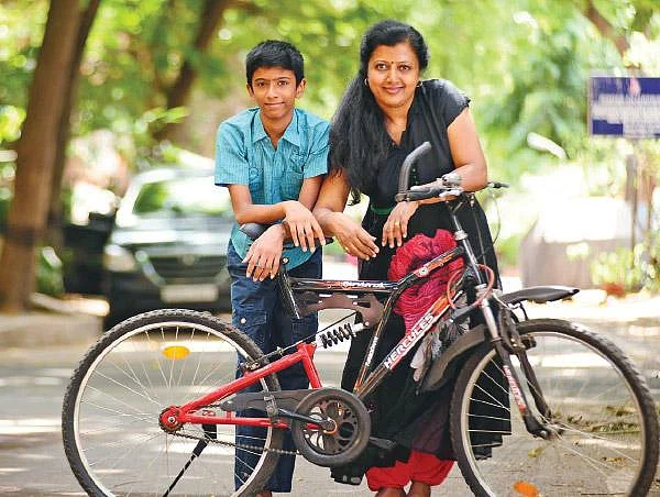 `காபி இல்லைன்னா என்னால பாட்டு எழுத முடியாது. ஆனா இப்போ...' - கவிஞர் தாமரை #DietSecret