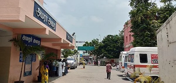 கீழ்ப்பாக்கம் மார்ச்சுவரி திடீர் பழுது! - எப்படிச் சமாளிக்கிறது ராயப்பேட்டை மருத்துவமனை?