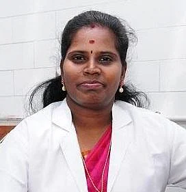 உடல் சூட்டைப் போக்கும்... சரும பாதிப்புகளைத் தடுக்கும் 'மண் குளியல்' சிகிச்சை!