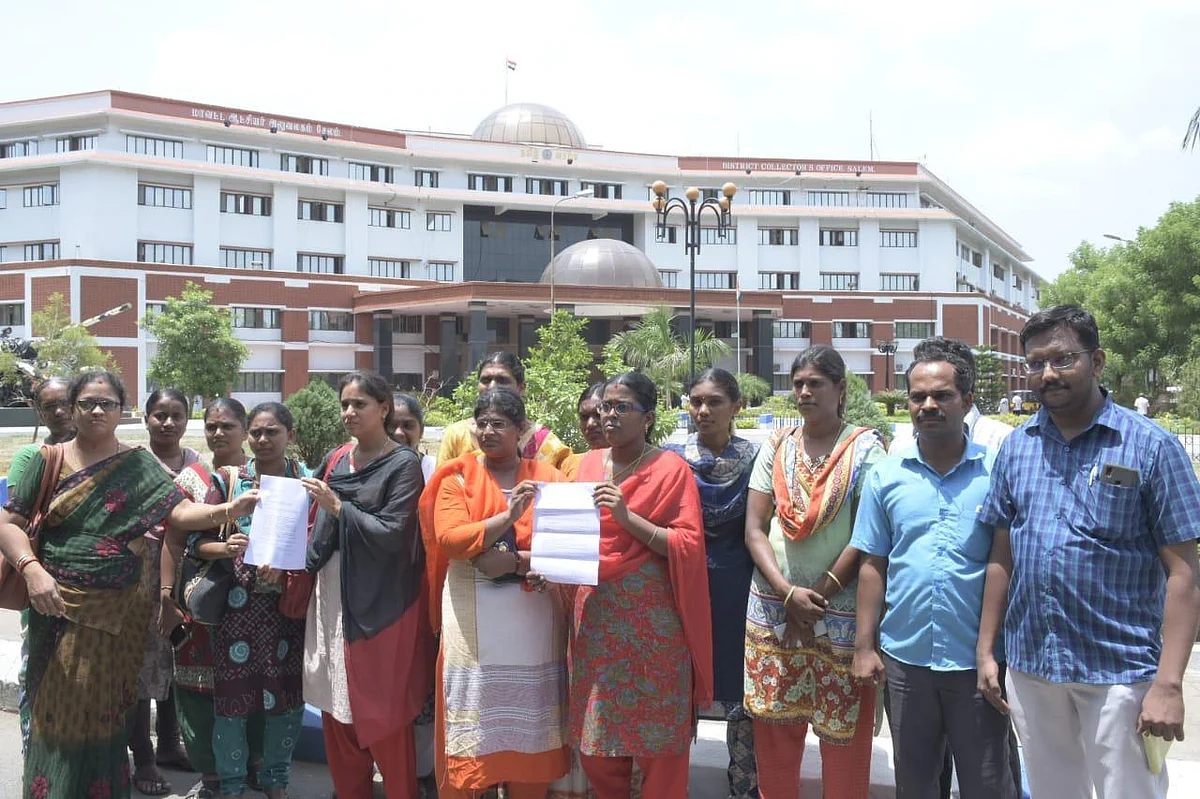 `மறுதேர்வு நடத்துவதே நியாமானது!'- கணினி ஆசிரியர் தேர்வெழுதியவர்கள் போராட்டம்