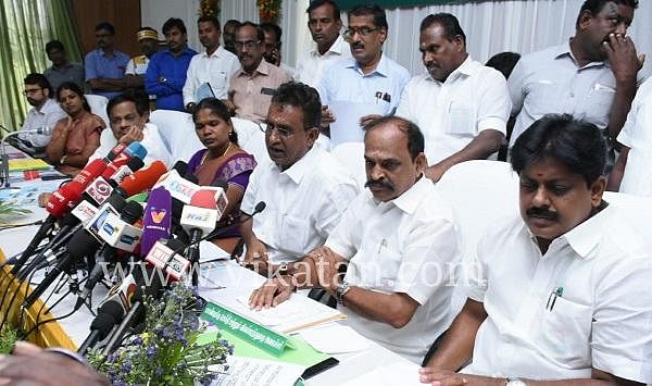 ’பருவமழை குறைந்ததே தண்ணீர் தட்டுப்பாட்டுக்குக் காரணம்’ -அமைச்சர் வேலுமணி தகவல்!
