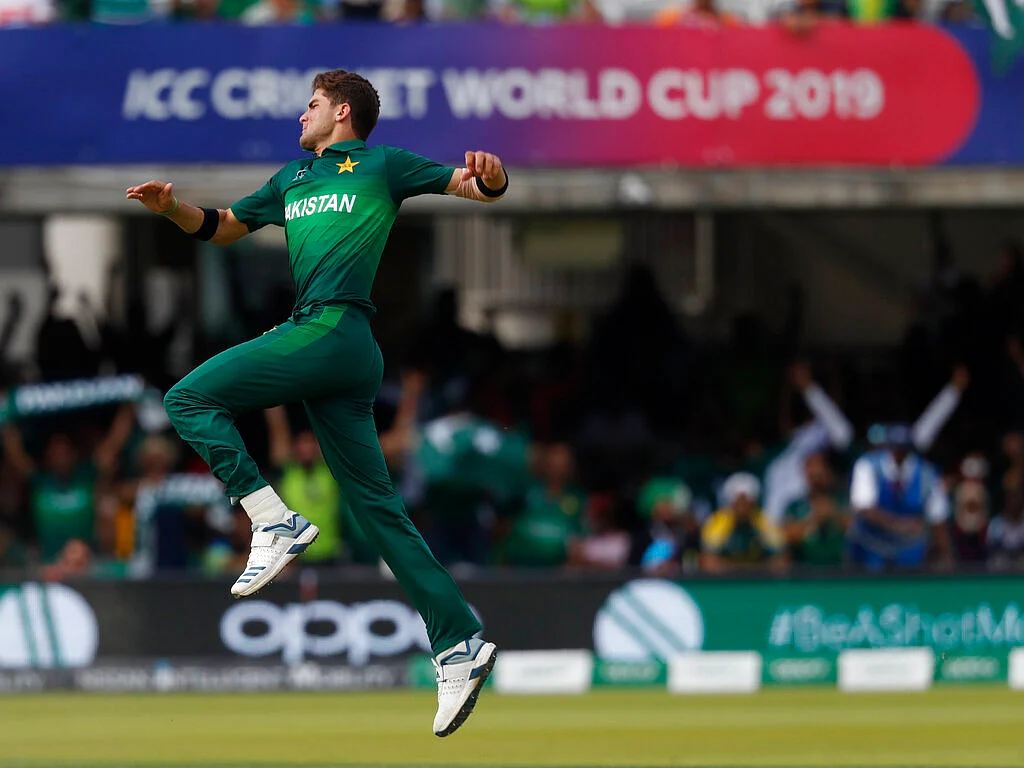 அசத்தல் ஷகீப்... அட்டகாச ஷஹீன்..! #PAKvBAN ஆல்பம்