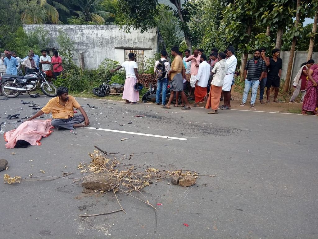 `டாஸ்மாக்கை மூடுங்கள்' - மனைவி சடலத்தோடு 4 மணி நேரம் போராடிய கோவை மருத்துவர்!