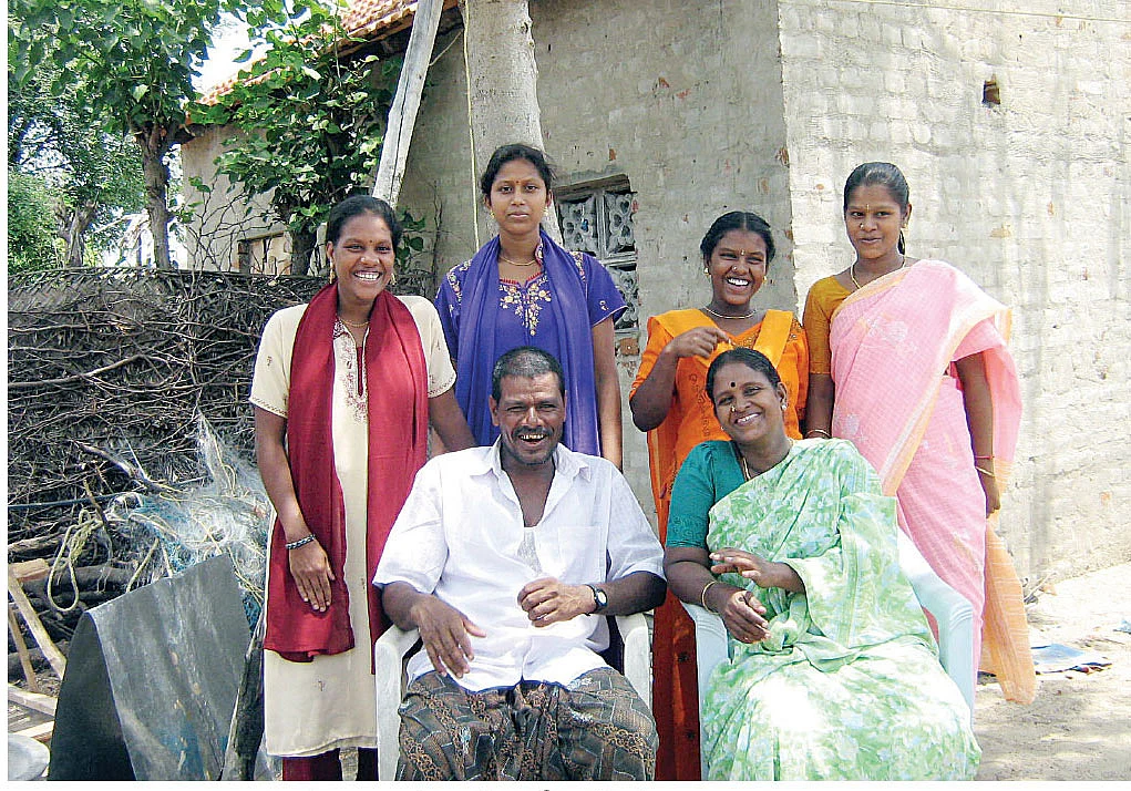 நடராஜன் - பத்ரகாளி குடும்பம்...
