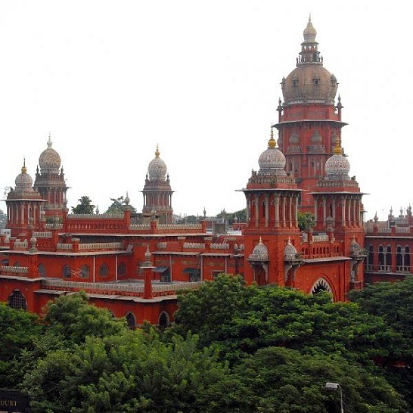 சட்டவிரோதமாக நிலத்தடி நீர் எடுத்தால் நடவடிக்கை..! - உயர் நீதிமன்றம் அதிரடி உத்தரவு