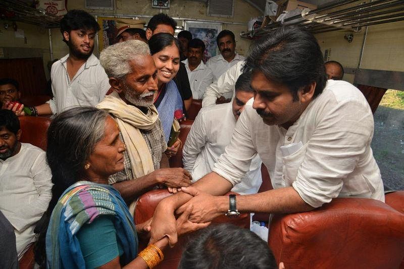 `இவர் வேற மாதிரி அரசியல்வாதி... !' - பவன் எப்படிப்பட்டவர்?