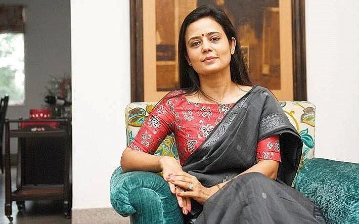 ‘நான் திருடிப் பேசினேனா?’ - நாடாளுமன்ற பேச்சு விமர்சனத்தால் கொதிக்கும் மஹூவா