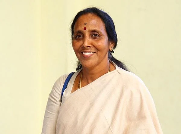 `தினகரனை நம்பிச் சென்று ஏமாந்துவிட்டனர்!' - தங்க தமிழ்ச்செல்வன் `தாவல்' குறித்து விஜயதரணி எம்.எல்.ஏ
