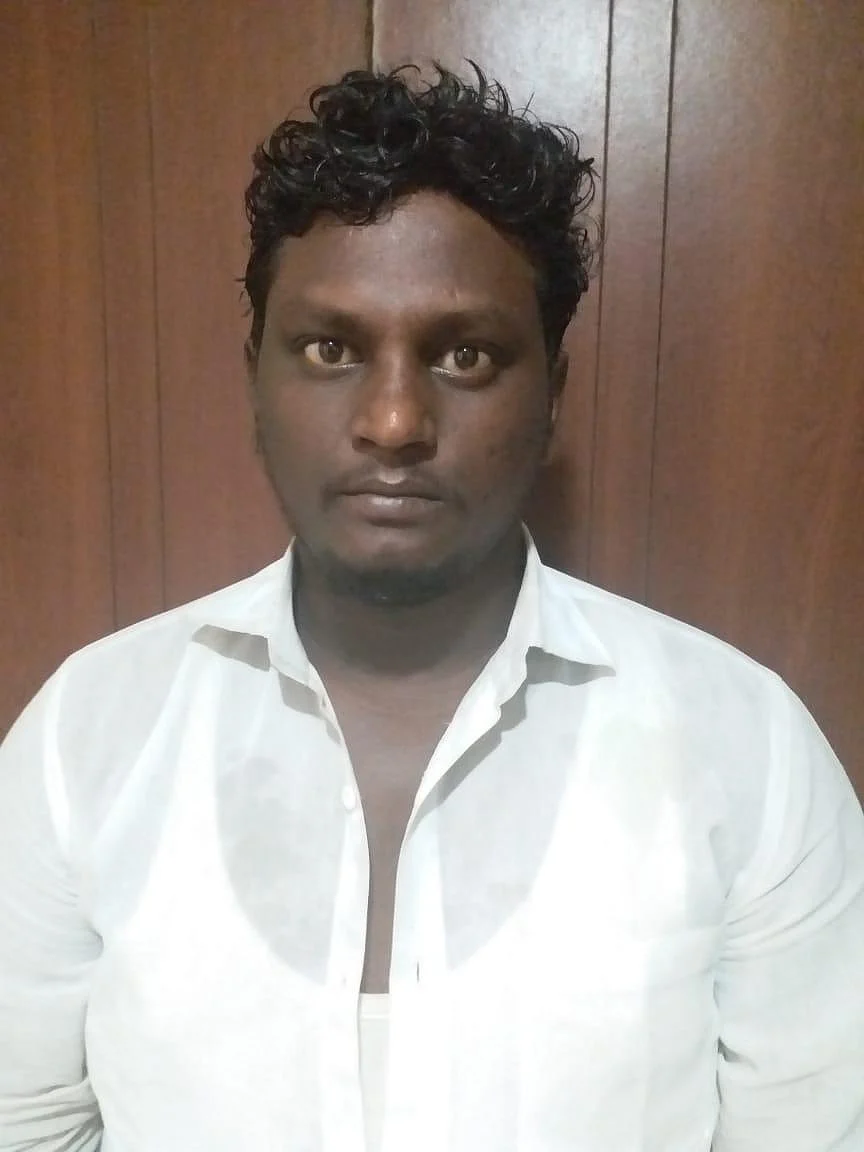 `ஆசீர்வாதம் செய்தால் 1000 ரூபாய்!' - மூதாட்டிகளை நம்பவைத்து ஏமாற்றிய ஆட்டோ டிரைவர்
