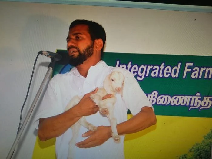ஆஸ்திரேலிய வேலை டு இயற்கை விவசாயம்... ஒருங்கிணைந்த பண்ணையத்தில் அசத்தும் இளைஞர்!