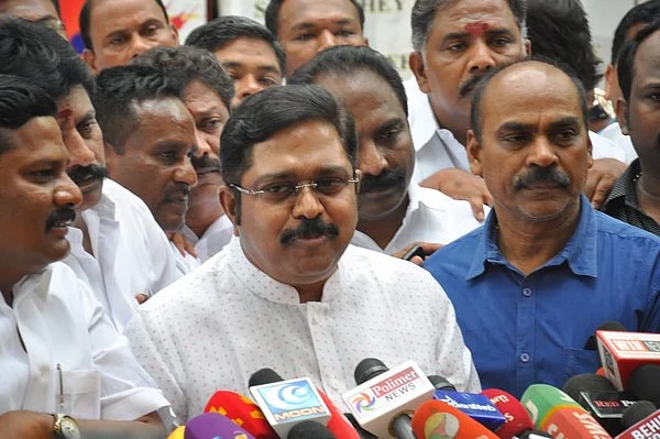 தினகரன்