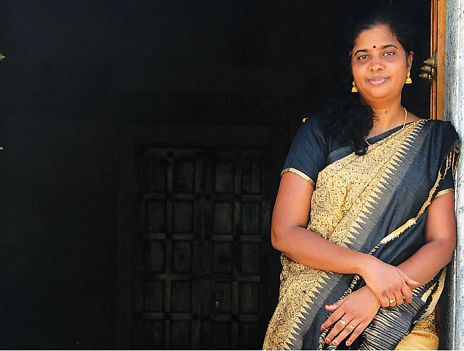 குழந்தைகளின் எதிர்பாலின ஈர்ப்பு... எப்படிக் கையாள்வது? - அ.வெண்ணிலா