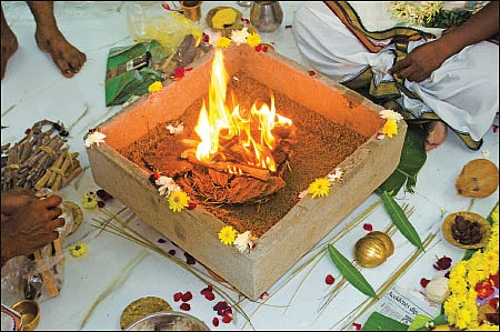 கேள்வி - பதில்: ஹோமம் வளர்க்க இரும்பு குண்டங்களைப் பயன்படுத்தலாமா?