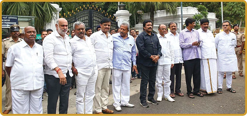 குதிரை பேரம்தான் ஜனநாயகமா?