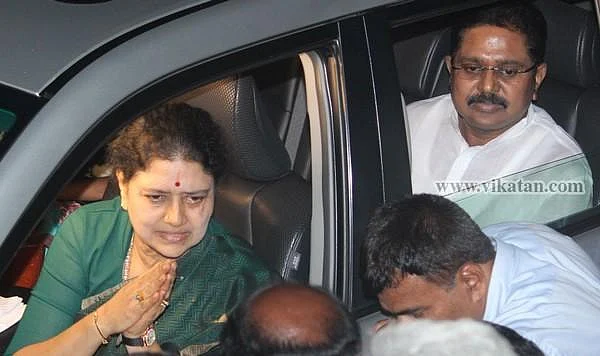 ` ஜெயலலிதா பொய் சொன்னார் என எப்படிச் சொல்லலாம்?!' - தினகரன், தங்க தமிழ்ச்செல்வன் மோதலின் பின்னணி