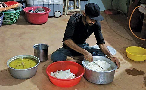 அண்டார்ட்டிகாவில் வளரவேண்டிய நாயை அமிஞ்சிக்கரையில் வளர்க்கலாமா? - கீர்த்தி ப்ரியதர்ஷினி