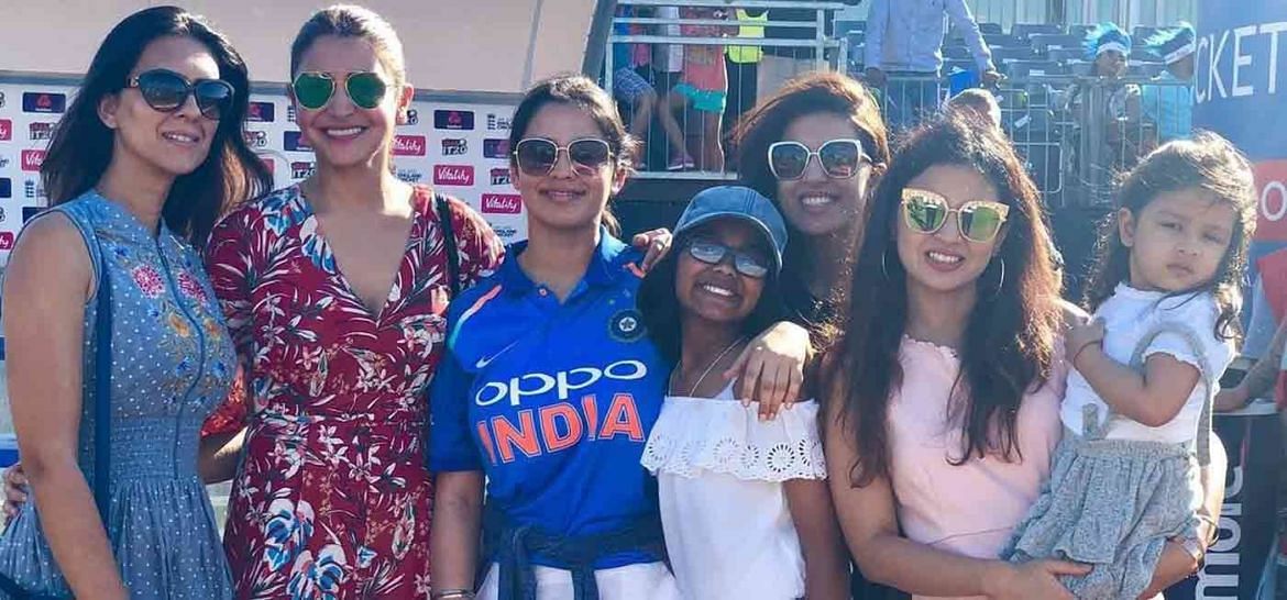 7 வாரமும் மனைவியுடன் தங்கிய சீனியர் வீரர்? - கடுகடு பிசிசிஐ!