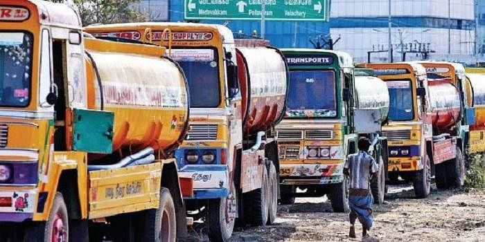சட்டவிரோதமாக நிலத்தடி நீர் எடுத்தால் நடவடிக்கை..! - உயர் நீதிமன்றம் அதிரடி உத்தரவு