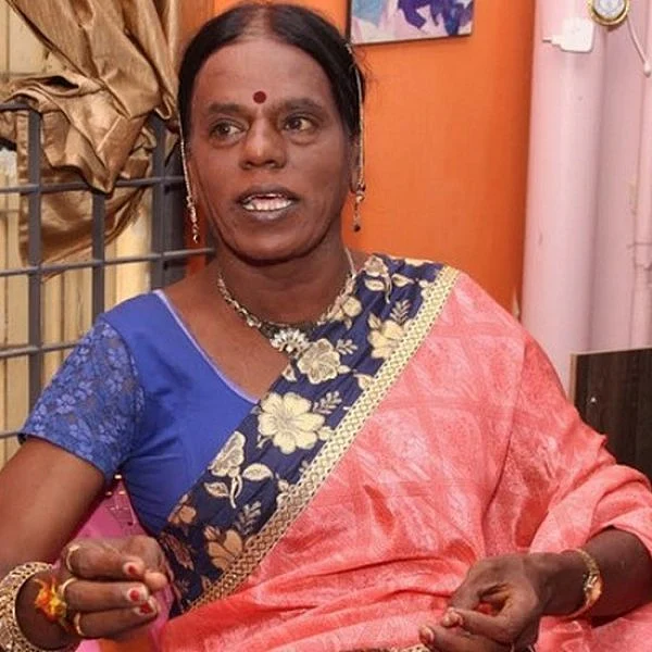 "எங்ககிட்ட தப்பா நடக்கிறவங்களை யாரும் தட்டிக் கேட்பதில்லை"- போராட்ட வாழ்விலிருந்து மீண்ட திருநங்கைகள்! #LifeStartsAt40 #நலம்நல்லது